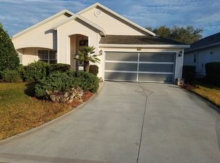 24922 Cranes Roost Cir, Leesburg, FL 34748