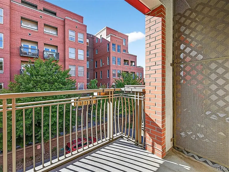 1631 N Emerson St #323 — Photo 21