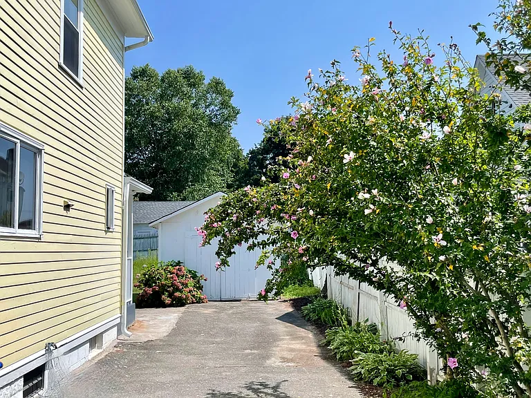 6 Washington Ave — Photo 42