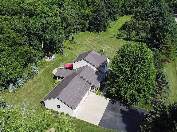 2nd image of 5352 N River Rd