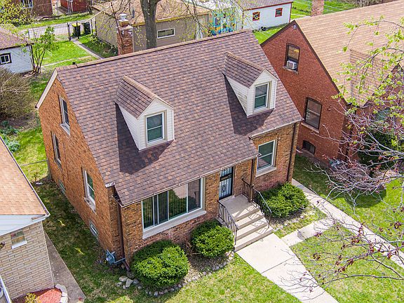 3rd image of 14507 S La Salle St