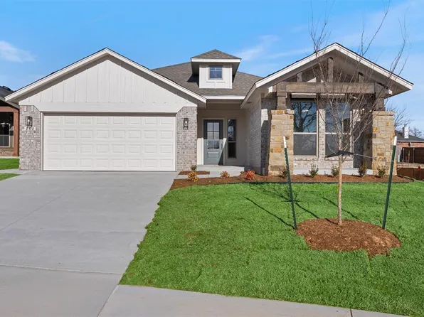 280 Woodrock St, Harrah, OK 73045