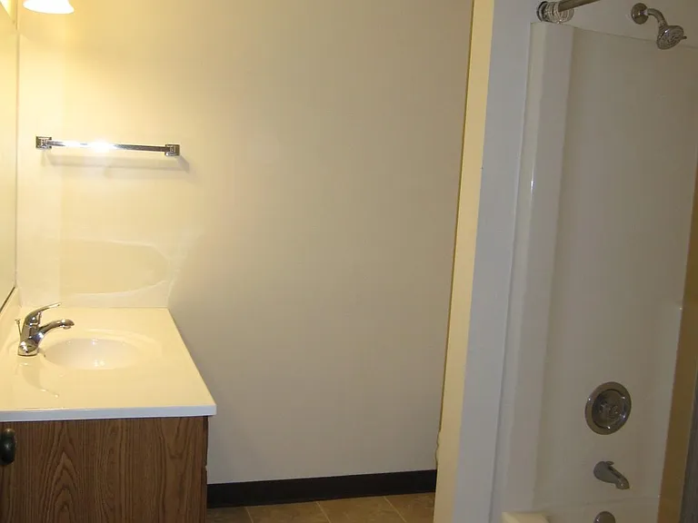 428 Cavalier Ct #4 — Photo 11