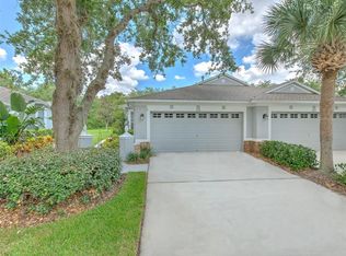 6037 Sandhill Ridge Dr, Lithia, FL 33547