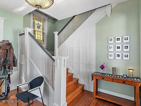 5th image of 1519 N PEARL Street