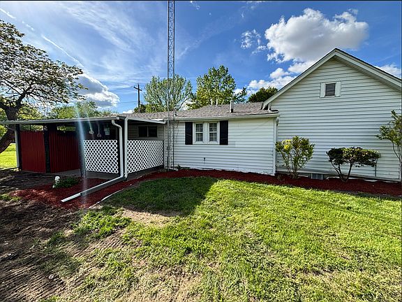 3rd image of 301 S Broadwater St