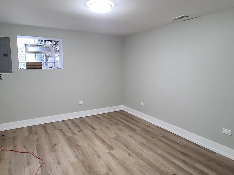 5144 N Avers Ave #1 — Photo 24