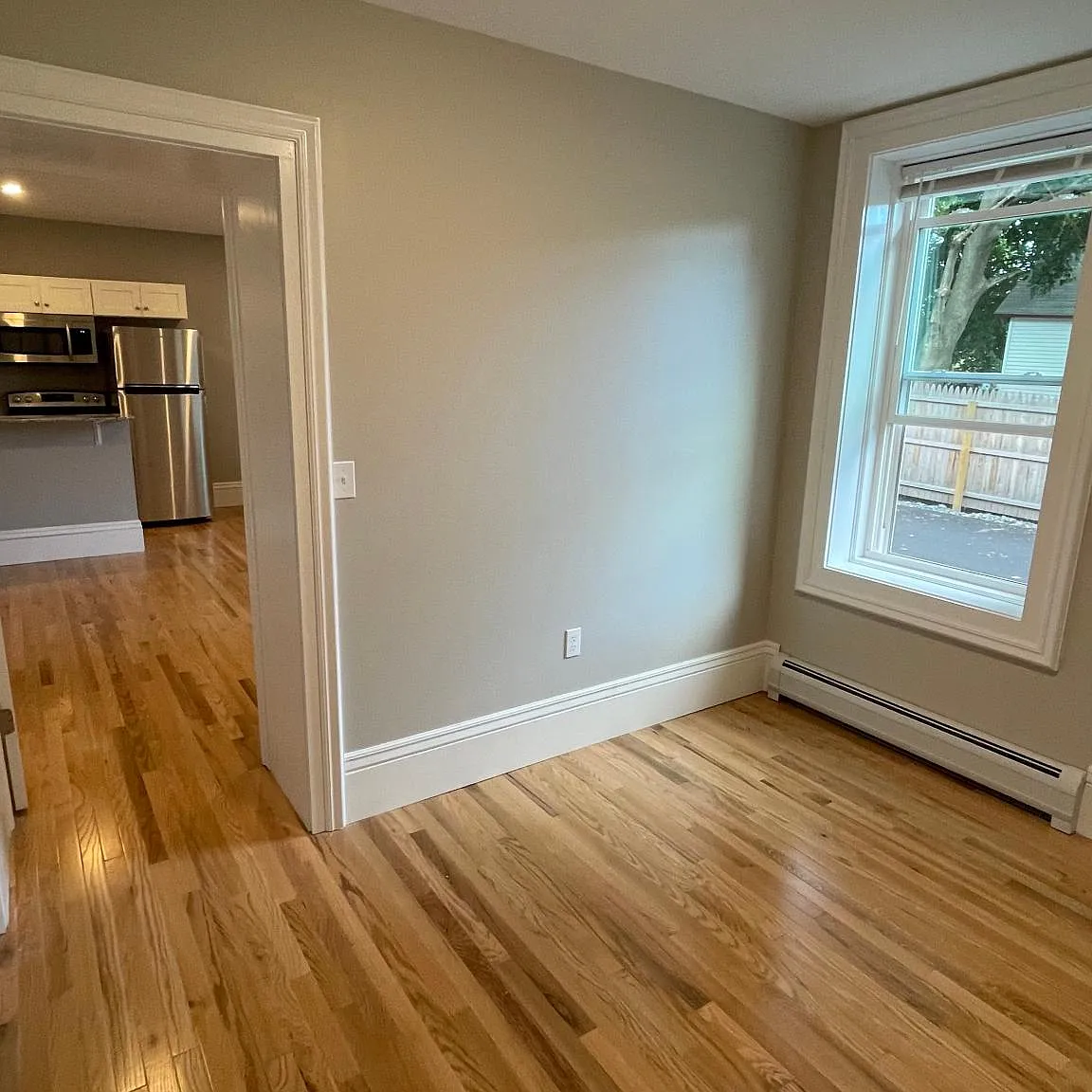 1 bed, 400 sqft, $1,300 — Photo 4