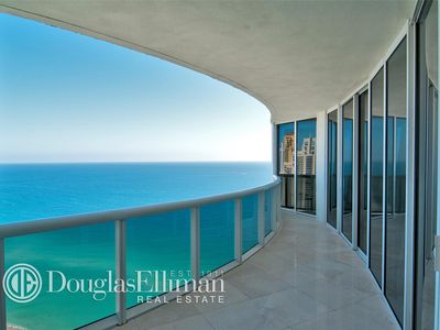 17201 Collins Ave APT 4002, Sunny Isles Beach, FL, 33160