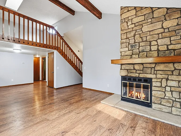 6170 Willow Ln — Photo 8