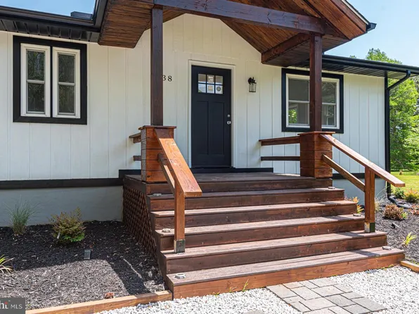 6438 Knoll Hill Dr, Berlin, MD 21811