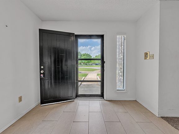 5th image of 1200 Saint Andrews Ct