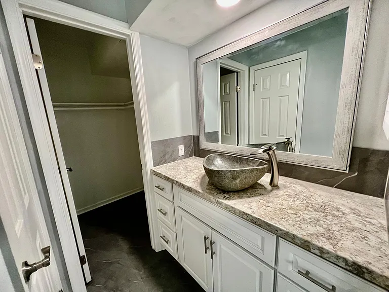 Dressing area