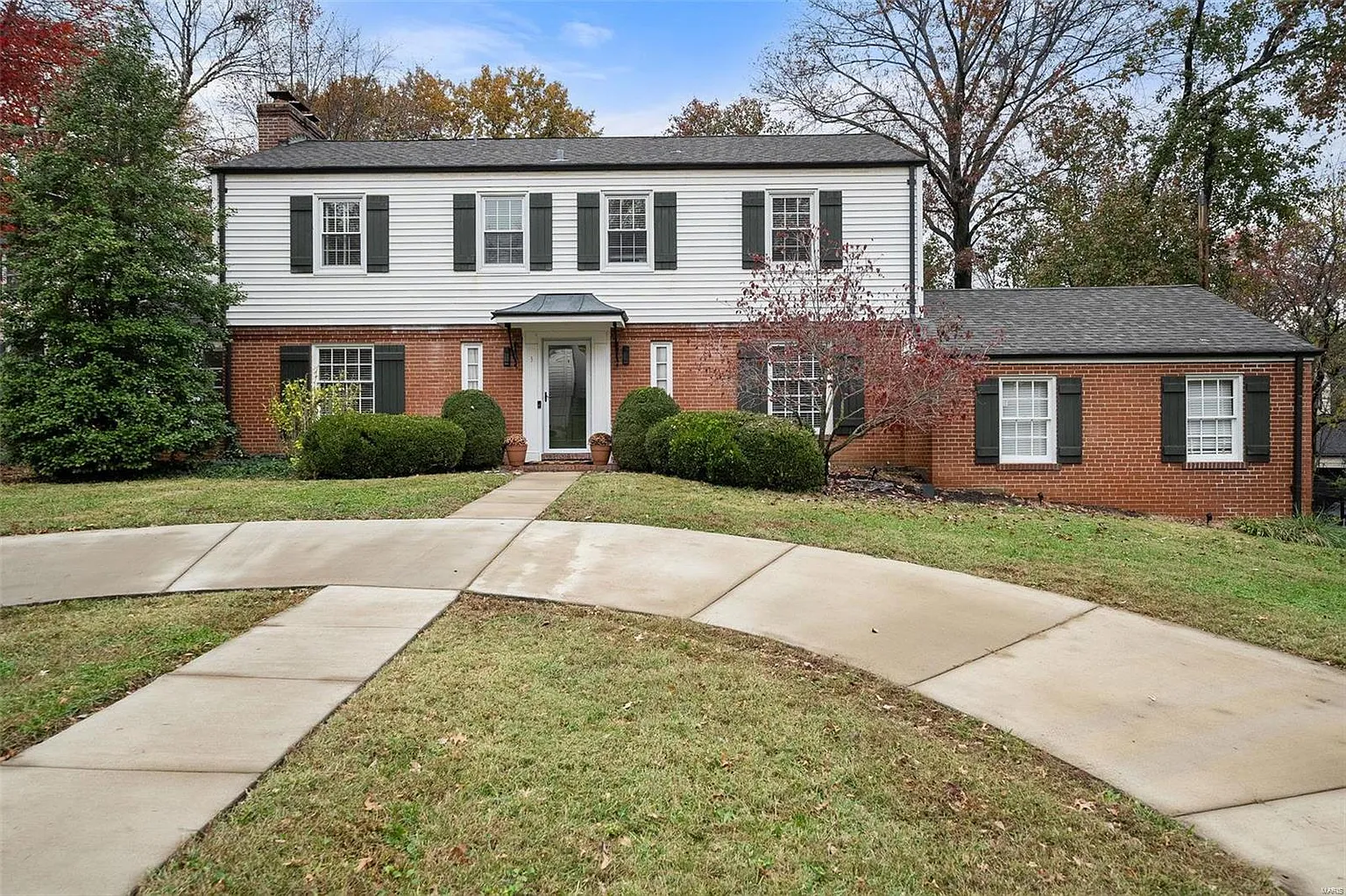 3 Nassau Dr photo 1