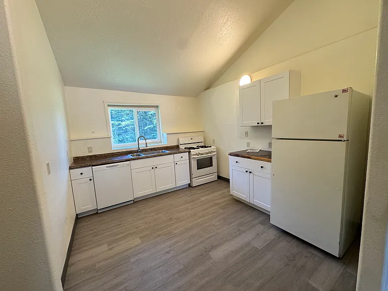 505 Japonski Dr #2 — Photo 3