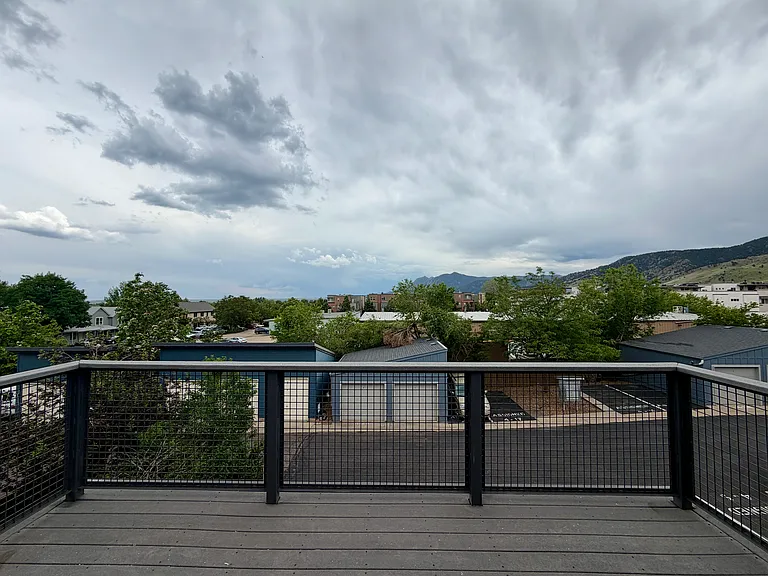 1348 Yellow Pine Ave — Photo 43