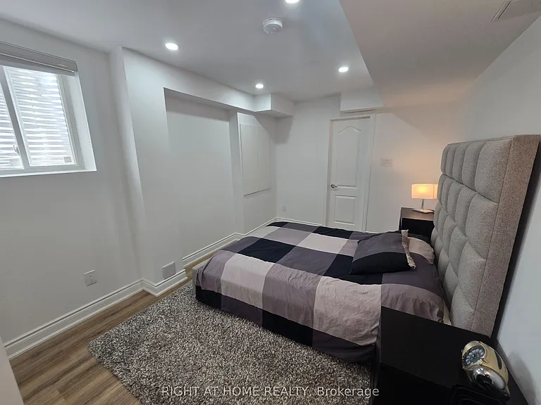 458 Bergamot Ave #BASEMENT — Photo 28