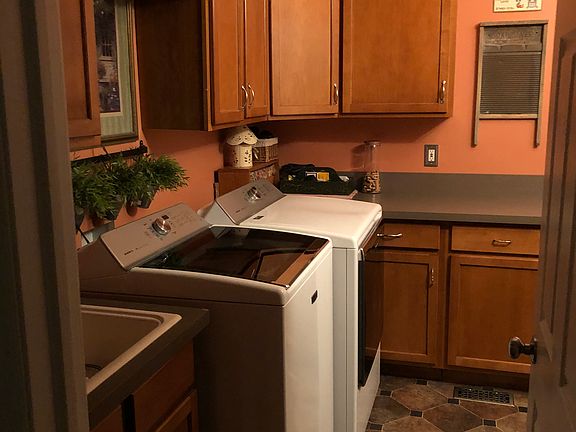 First floor laundry/mud room