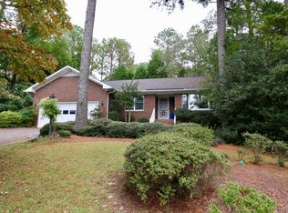 220 Lake Forest Dr SW, Pinehurst, NC 28374