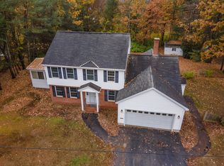17 Colonial Dr, Kennebunk, ME 04043