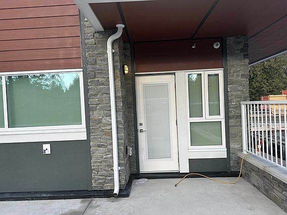 4th image of 14225 103a Ave Unit 110