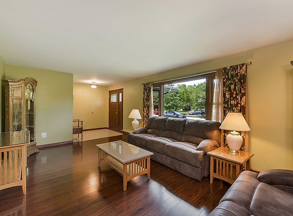 4th image of 185 Beaver Creek Dr