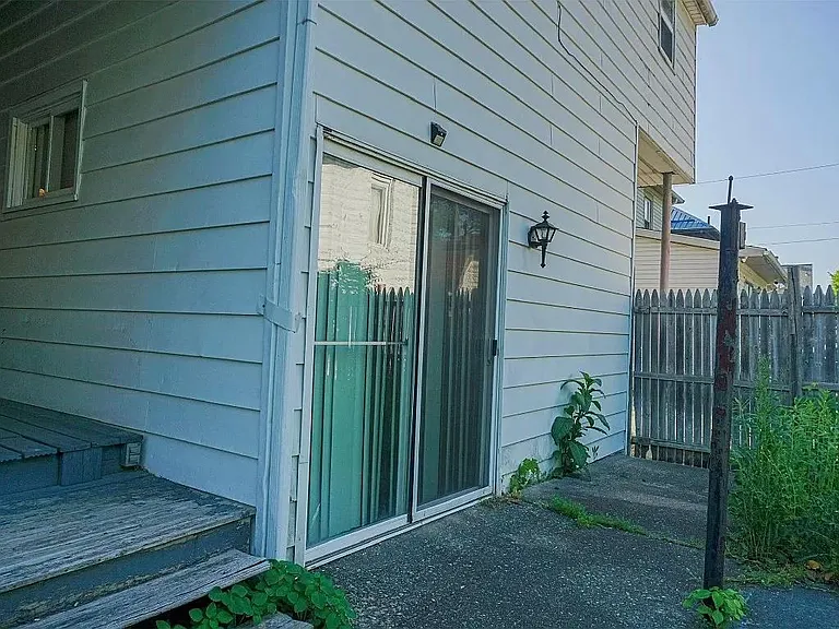 164 W End Ave — Photo 11