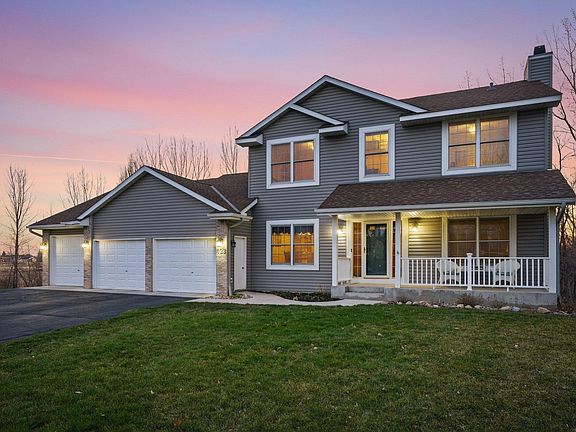 3rd image of 123 Shepherdia Ct