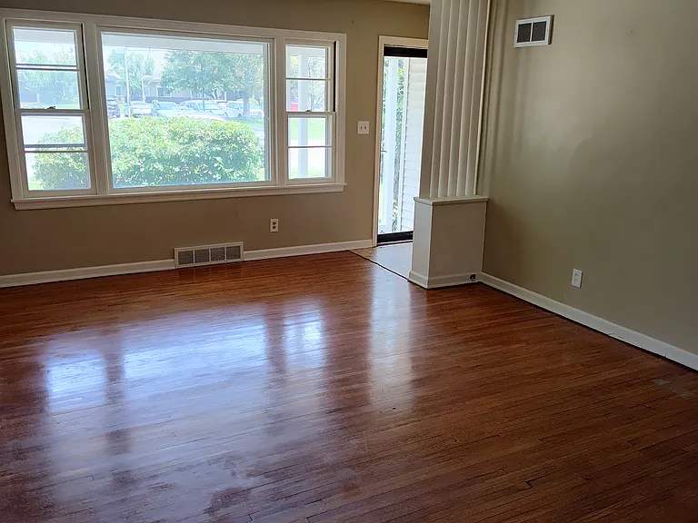 655 N Edgemoor Dr — Photo 4