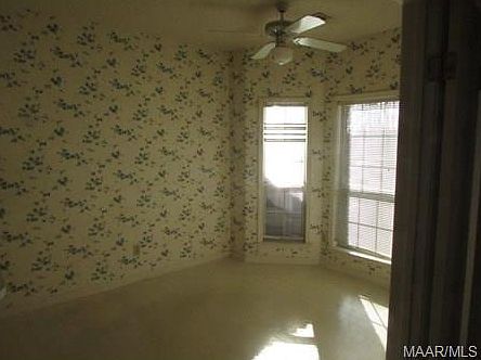4th image of 3540 Summerhill Dr