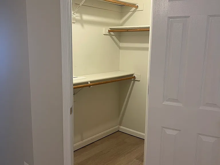 11 Ebony Ct — Photo 8