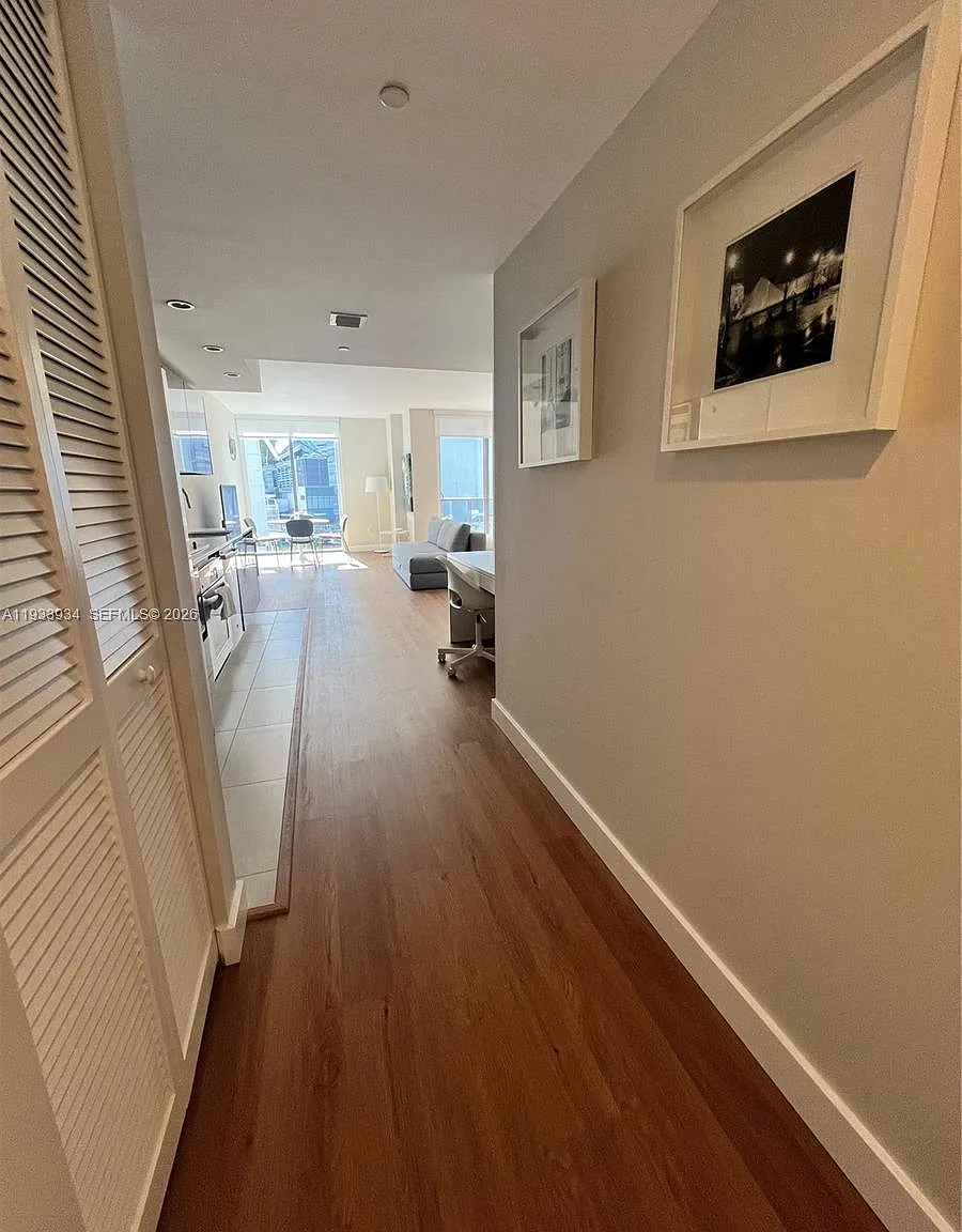 Studio, 551 sqft, $3,300 — Photo 3