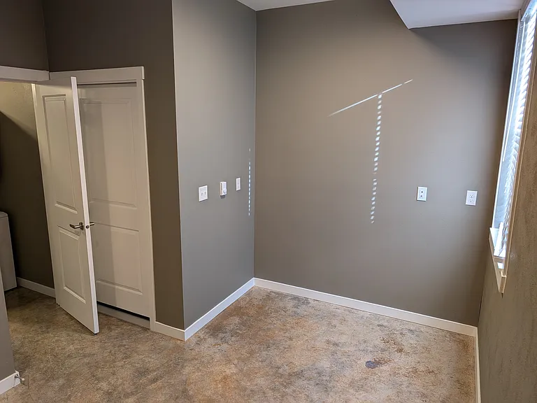 6879 Sun Ct SE — Photo 18