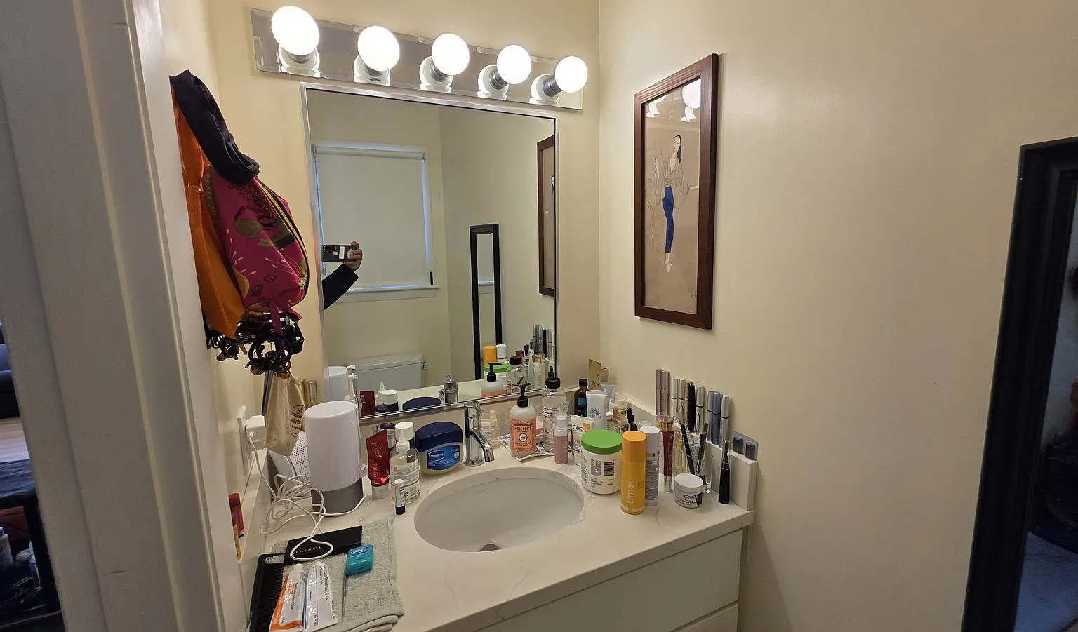 2 bed, 1.5 bath, 1200 sqft, $3,590 — Photo 2