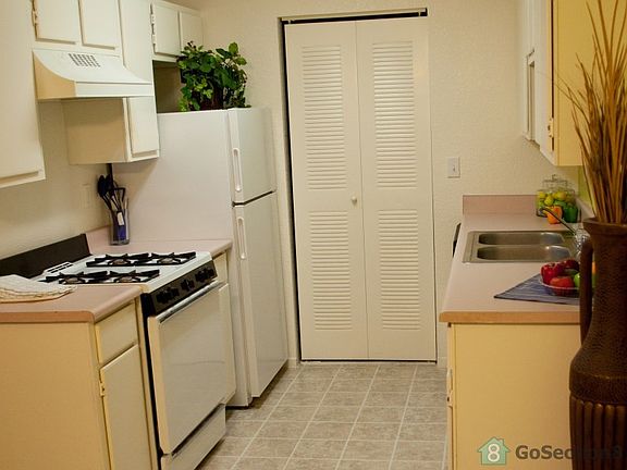 4th image of 2151 Citrus Hills Ave