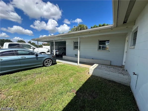 1109 E Jasmine Rd, Lehigh Acres, FL 33936