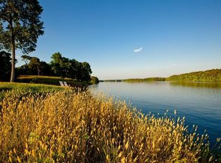 161 Retreat Trl, Lagrange, GA 30240