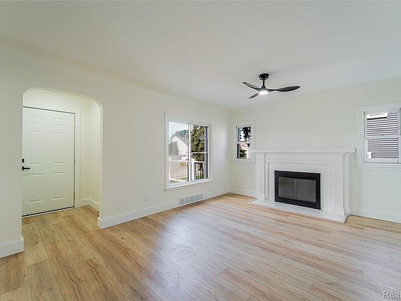 2nd image of 22427 Hanson Ct