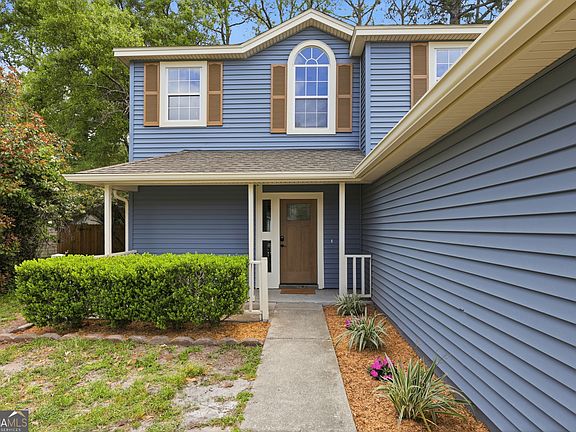 2nd image of 207 Millers Trace Dr