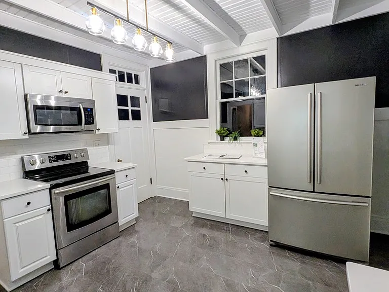 1217 S York St — Photo 19
