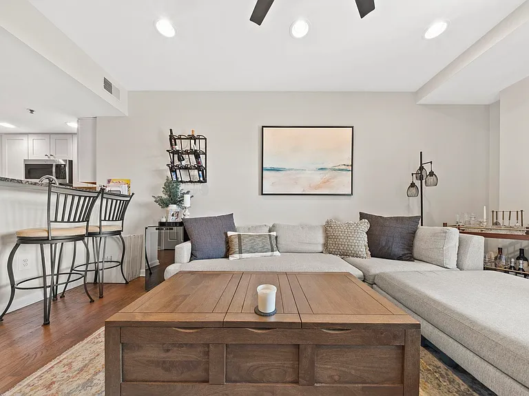 920 Jefferson St #502 — Photo 9