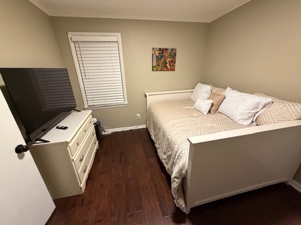 (undisclosed Address)