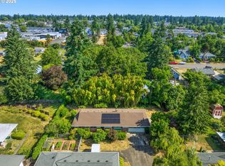 12449 SE Kelly St, Portland, OR 97236