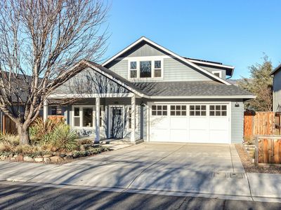 1415 Lithia Way, Talent, OR, 97540