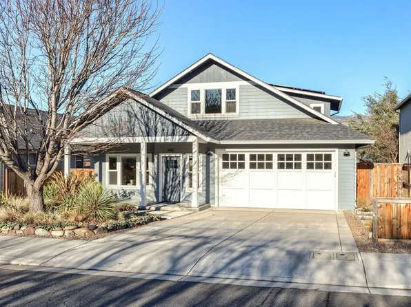 1415 Lithia Way, Talent, OR 97540