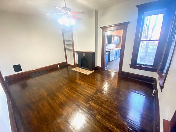 Study/ Living/ Den (2nd living room)