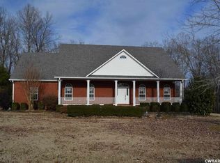 114 Country Run Dr, Medon, TN 38356