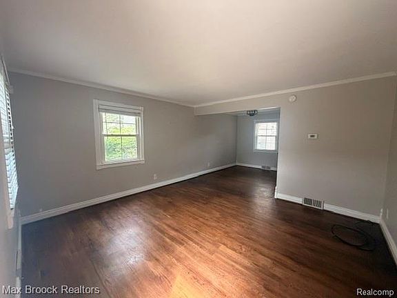 4th image of 1682 Graefield Rd