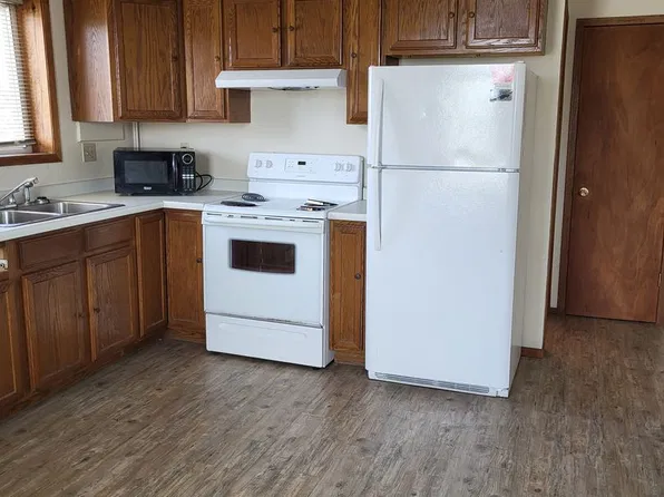 South Chase, 494 County Road C #C, Pulaski, WI 54162