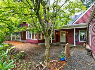 2555 128th St, Surrey, BC V4A3W4